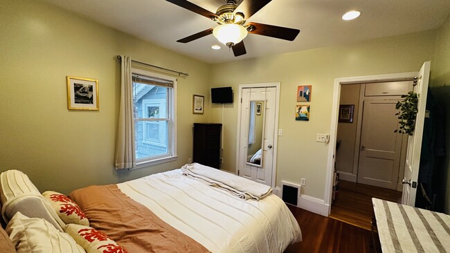 139 Stetson St unit 2, Braintree, MA 02184 - photo 2
