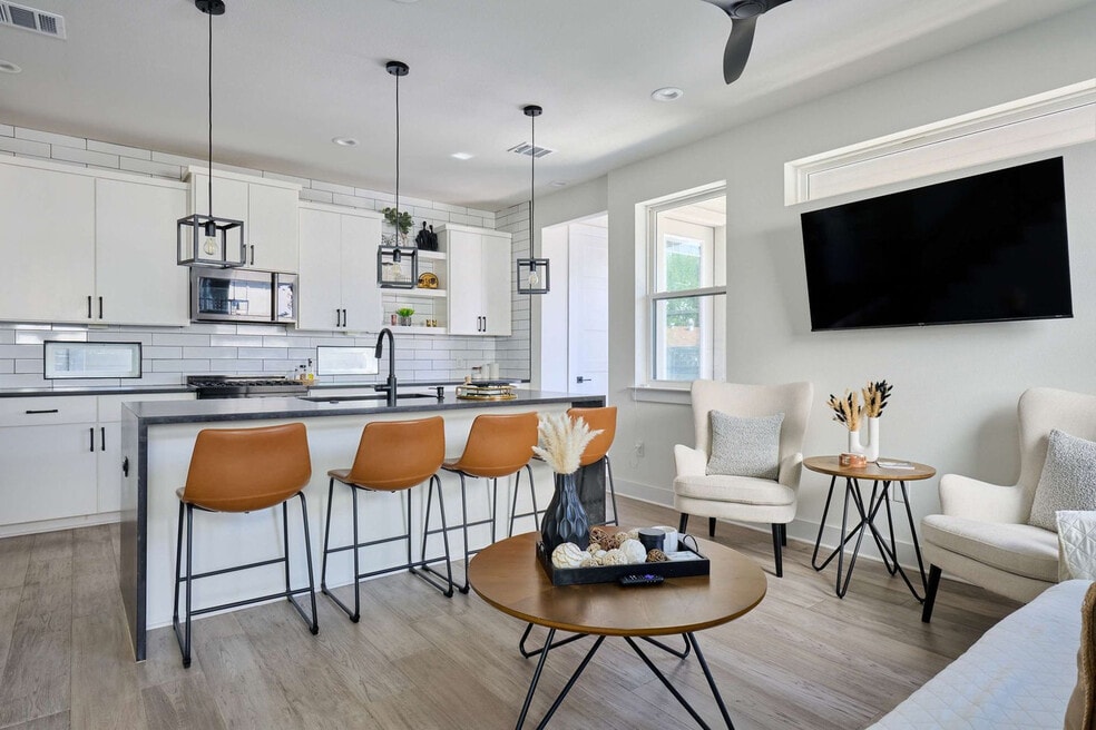 4615 S 2nd St unit ID1309763P, Austin, TX 78745 - photo 1