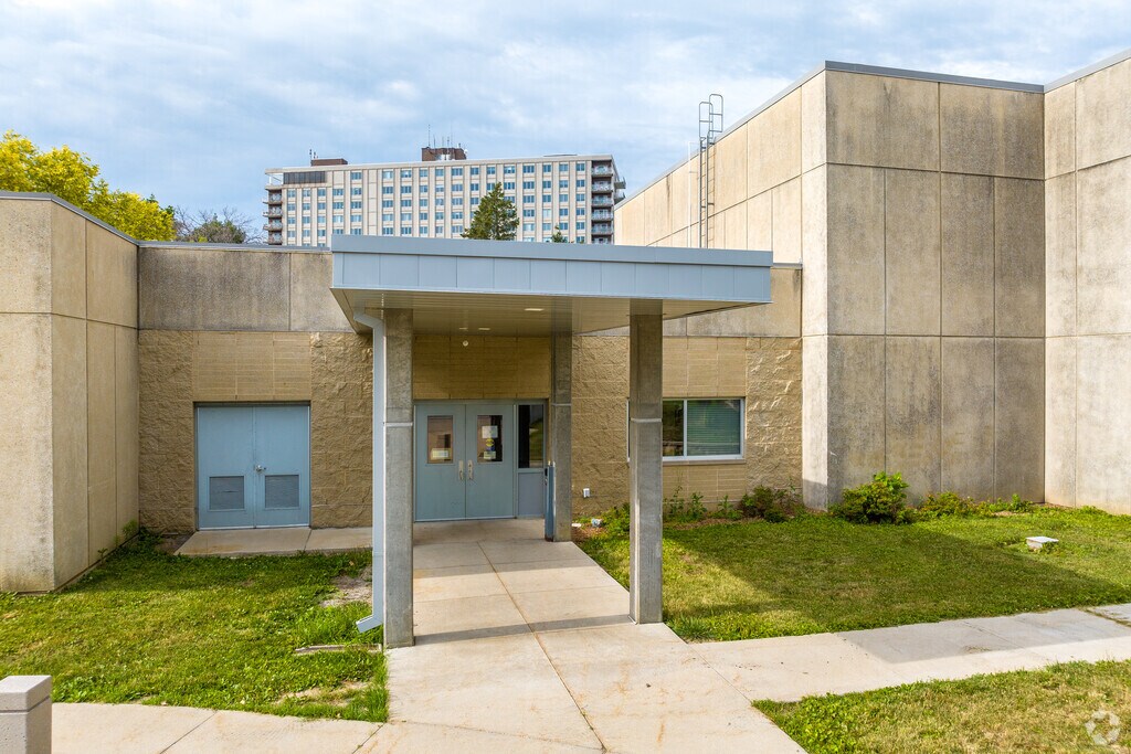 Ruby Van Meter, Rankings & Reviews