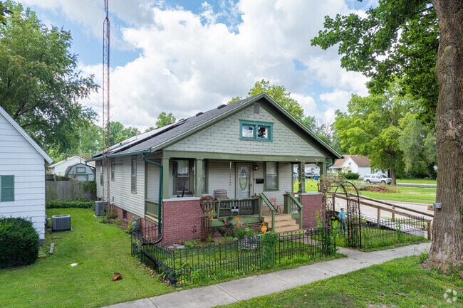 This bungalow in Pillsbury has a gated yard and beautiful design.