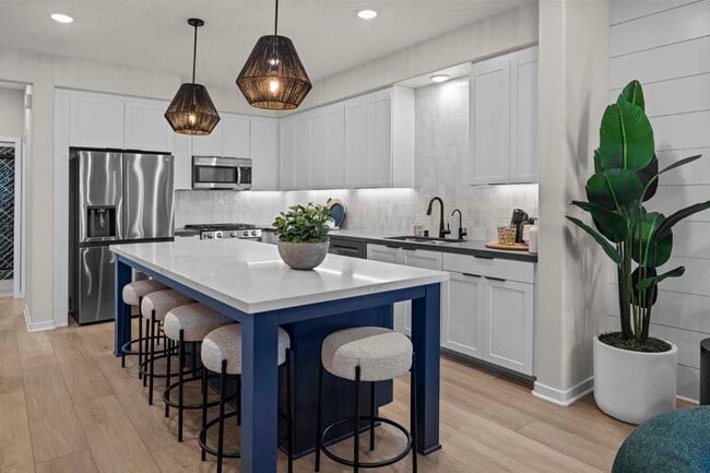 250 N Central Ave unit 36471505, Compton, CA 90220 - photo 3