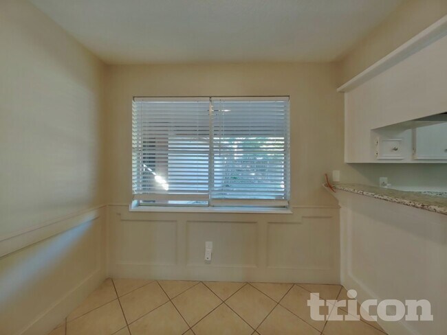 5711 Kiowa Timbers Dr, Humble, TX 77346 - photo 6