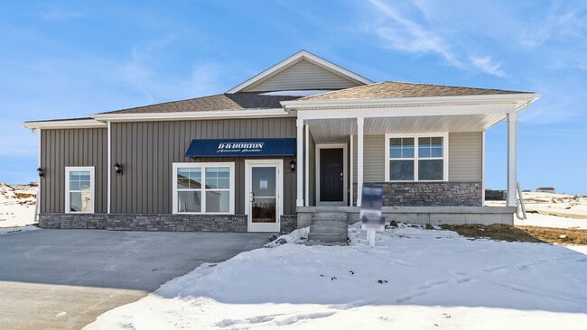 3005 Sweetwater Dr, Des Moines, IA 50320 - photo 3