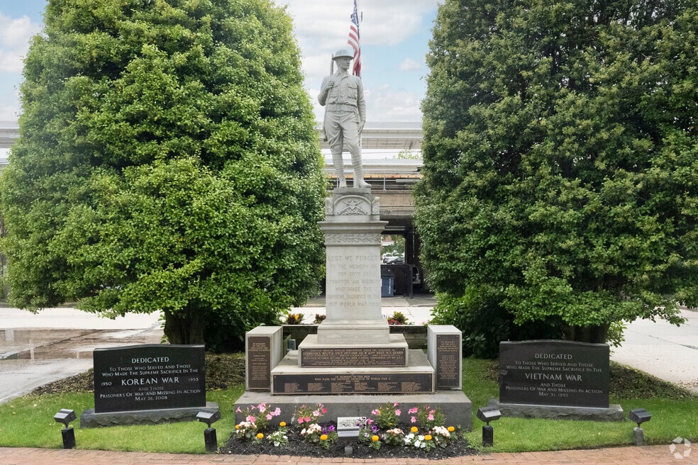 Lynbrook_1001258_BG_082225_V1