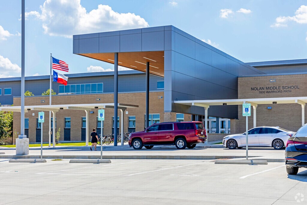 Nolan Middle is a public school located in Killeen, TX, which is in a mid-size city setting.