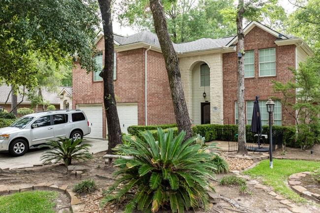 Sophisticated brick and stone new traditional homes are found throughout Harper's Landing.