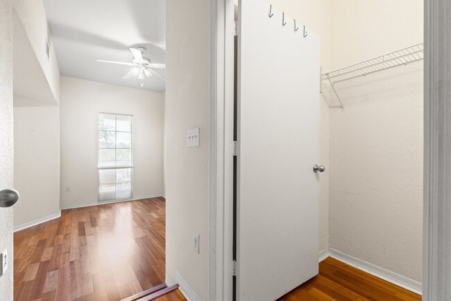 402 S Armenia Ave, Tampa, FL 33609 - photo 5