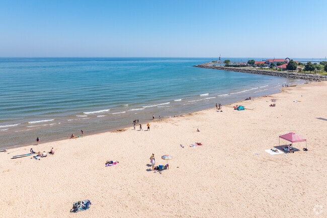 Deland Park beach is about 2 miles east of Wildwood.