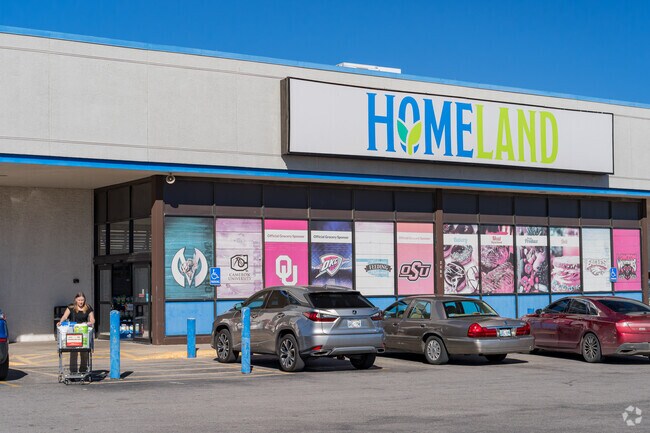 MacArthur Park locals enjoy daily grocery shopping at Homeland, an Oklahoma-based store.