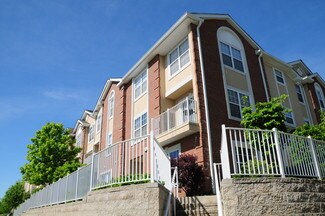 140 Hackensack St, East Rutherford, NJ 07073
