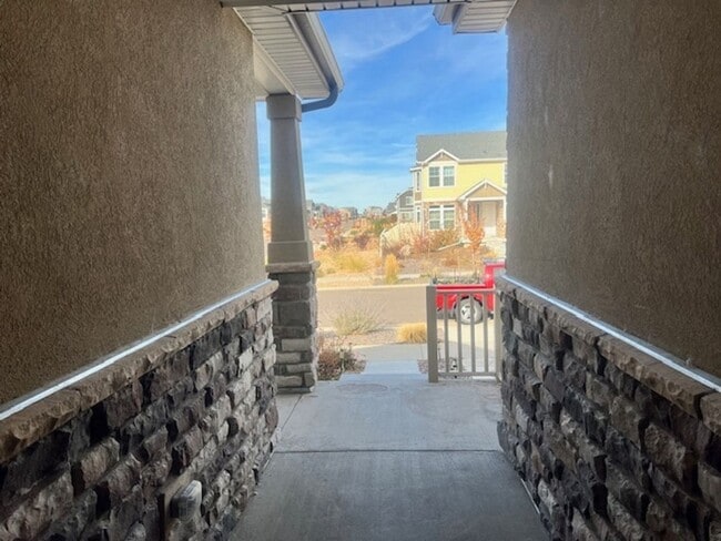 21966 E 42nd Place, Aurora, CO 80019 - photo 2