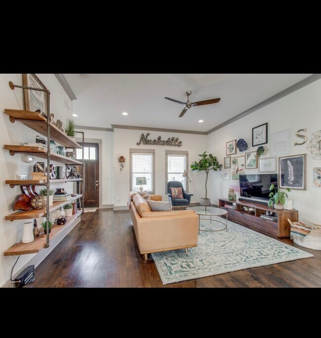 2209 15th Ave N unit B, Nashville, TN 37208 - photo 2