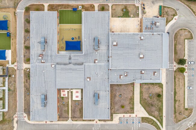 It is a public elementary school serving students in Kindergarten through 5th grade.