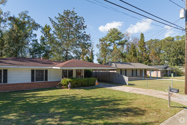 Ranch-style homes, built between the 1960s and 1980s, are the dominant housing style in Mertz.