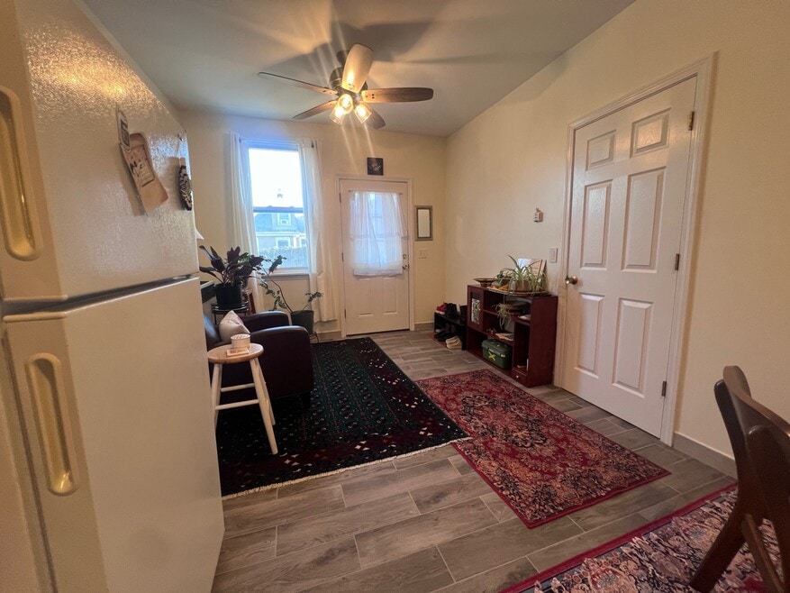 2979 Fairfield Ave unit R1, Bridgeport, CT 06605 - photo 1