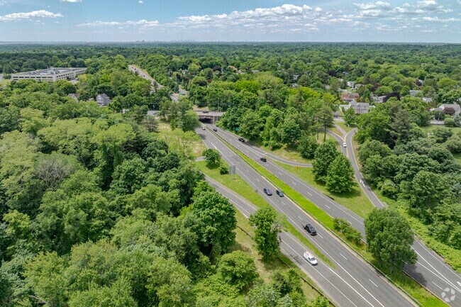 The Merritt Parkway runs through the northern end of Greenwich.
