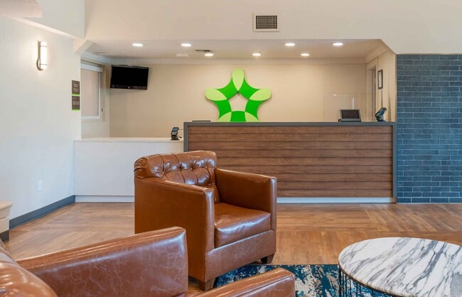 1401 W Mcnab Rd, Pompano Beach, FL 33069 - photo 3