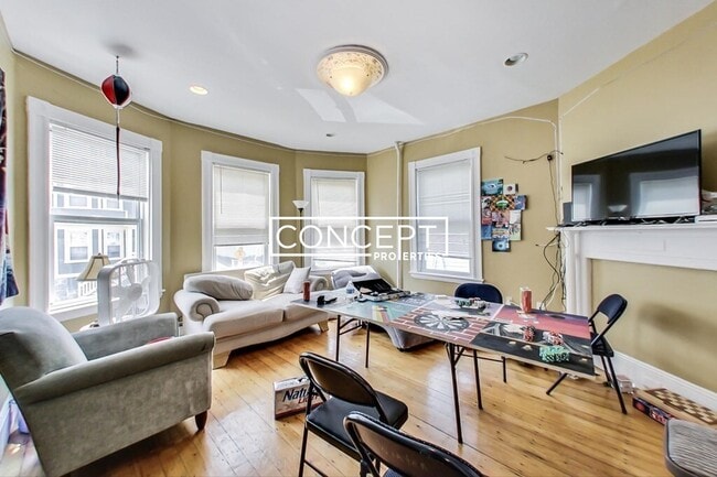 47A Hillside St unit 1, Roxbury Crossing, MA 02120 - photo 4