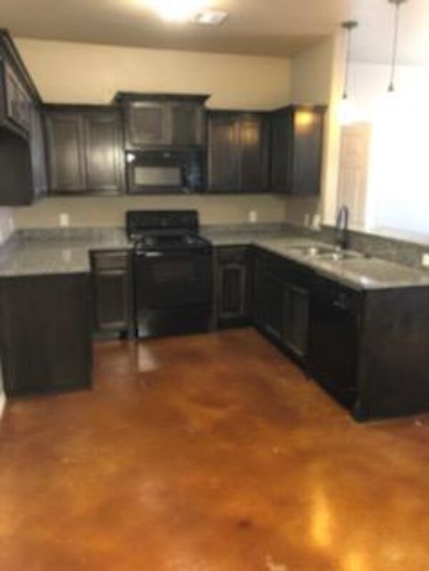 1824 Post Oak Rd, El Reno, OK 73036