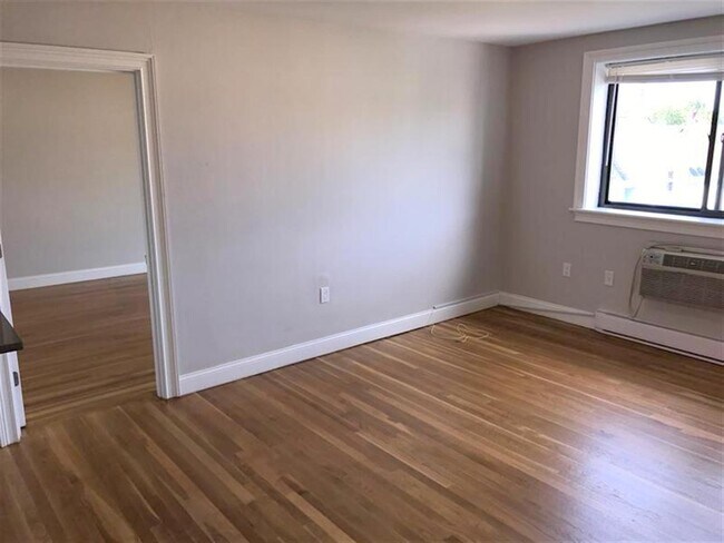 131 Summer St unit 42, Malden, MA 02148 - photo 4