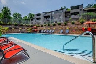 414 Point Return Dr, Ballwin, MO 63021