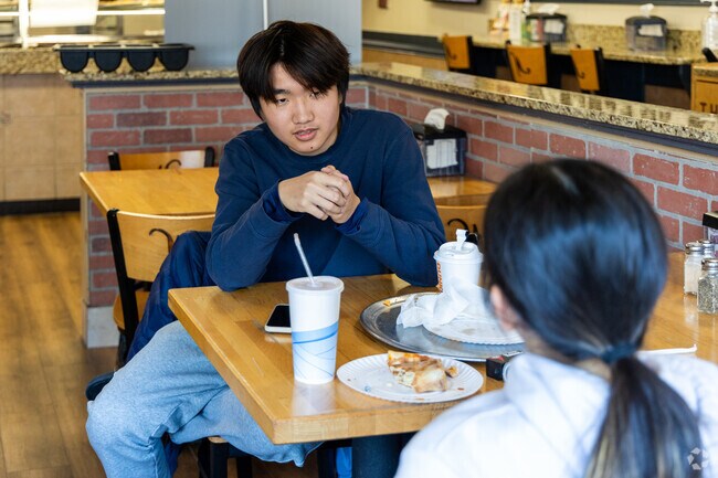 Mannino's Pizzeria in Hightstown is a go-to for classic Italian lunch.