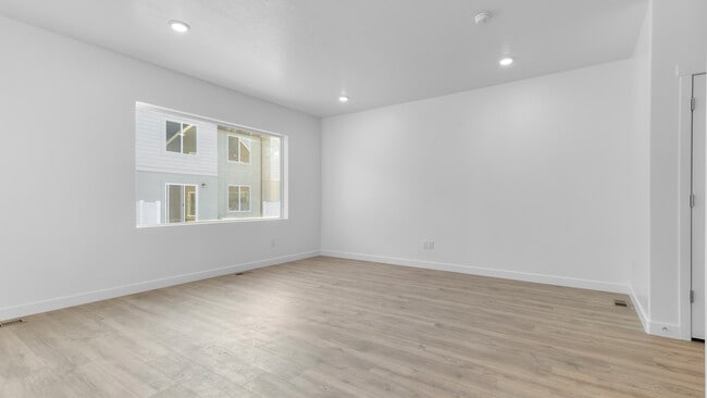 2029 N High Uintas Ln, Heber City, UT 84032 - photo 6