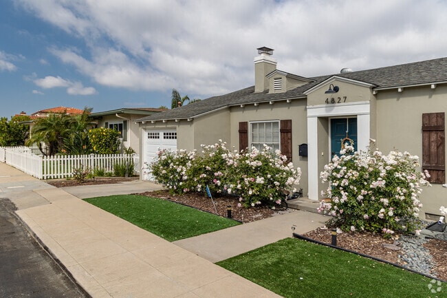 Mid-century homes are meticulously maintained in Kensington.