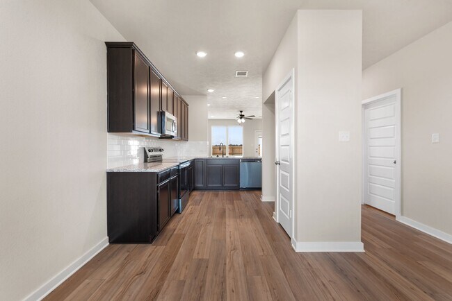 2427 Rooke Rd, Bryan, TX 77807 - photo 7