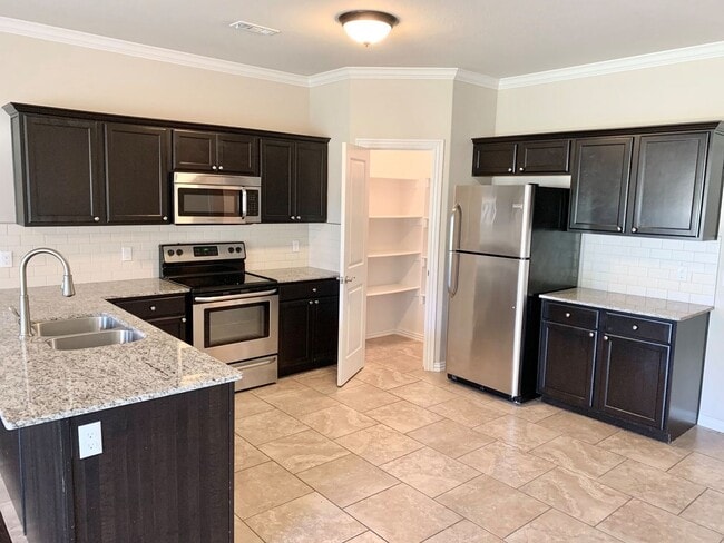 2752 W Kilimanjaro Way, Rogers, AR 72758 - photo 3