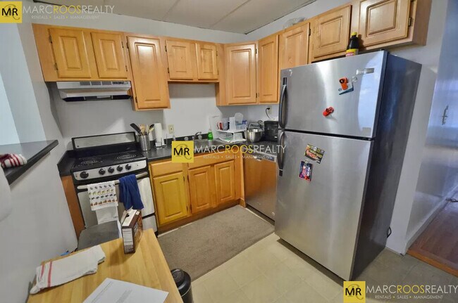 587 Beacon St, Boston, MA 02215 - photo 2