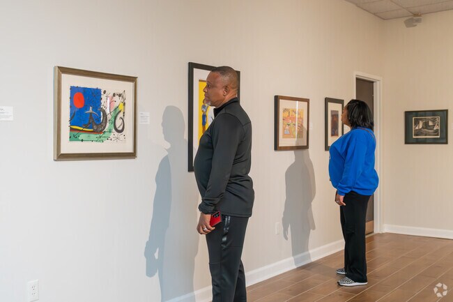 Art and culture thrive within Peachtree Corridor’s diverse community offerings, like at Oglethorpe's Museum.