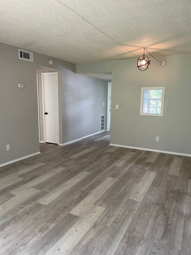 Sunquest Apartments 1745 6th Ave SW, Vero Beach, FL