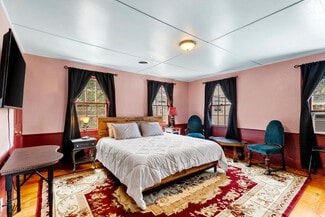 25 Becket St Unit 2, Salem, MA 01970