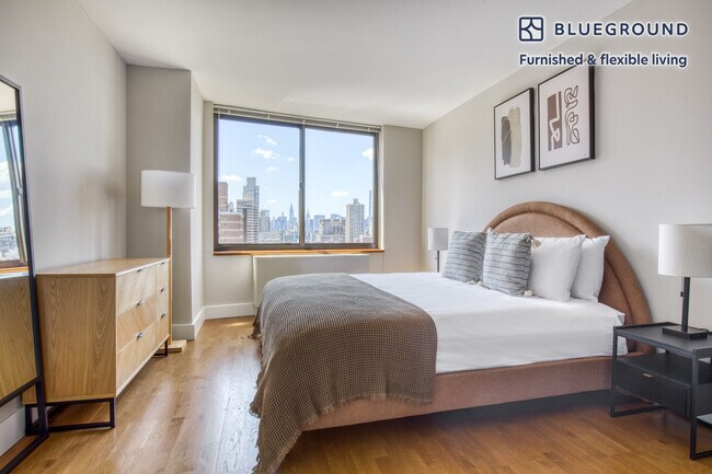175 E 96th St unit FL29-ID918, New York, NY 10128 - photo 7