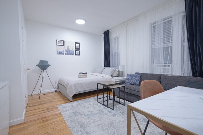 317 E 75th St unit ID1031993P, New York, NY 10021 - photo 7