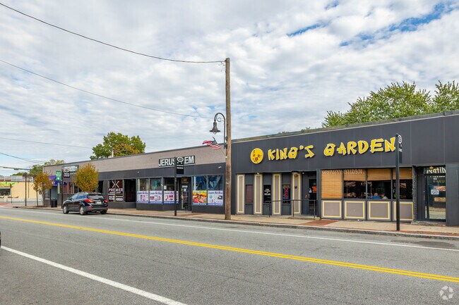 Along Rolfe Square, locals near Auburn can try Kings Garden or go to the Jerusalem Meat Market.