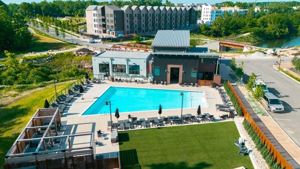 Quarry Trails Pool & Clubhouse