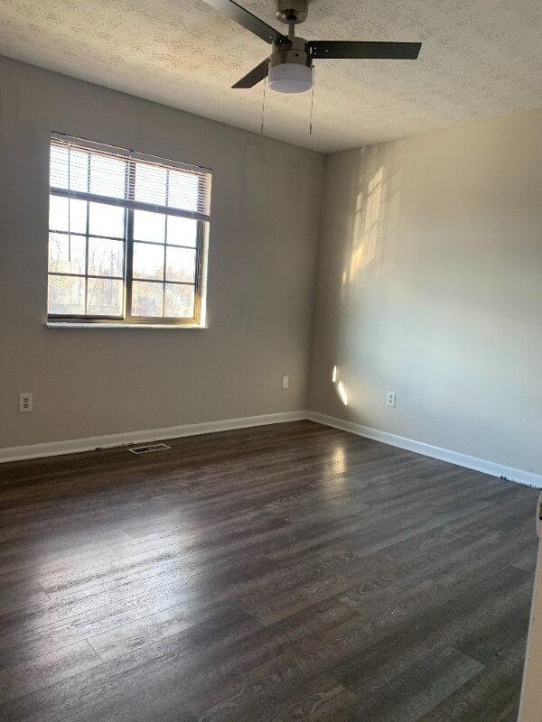 720 Ohio Pike, Cincinnati, OH 45245 - photo 7