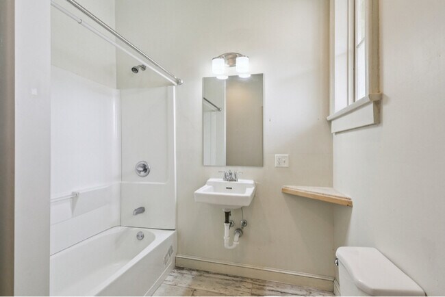 5940 Freret St unit D, New Orleans, LA 70115 - photo 6
