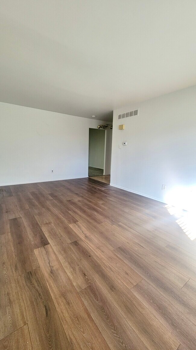 9 E Stewart Ave unit B, Lansdowne, PA 19050 - photo 4