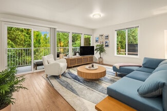 660 Wildwood Blvd SW, Issaquah, WA 98027