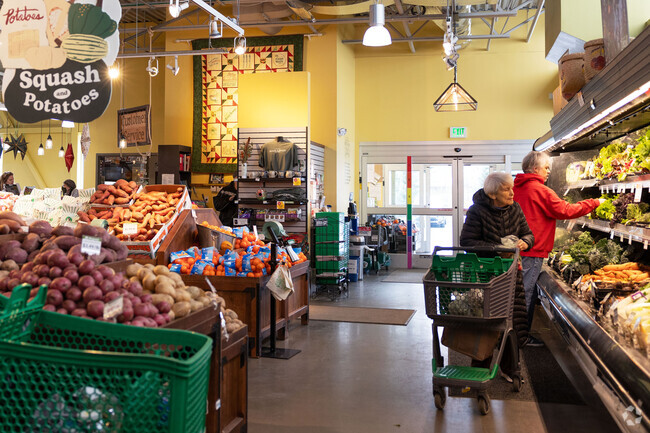 Honest Weight Food Coop is a popular place to find fresh produce and protein in West End.
