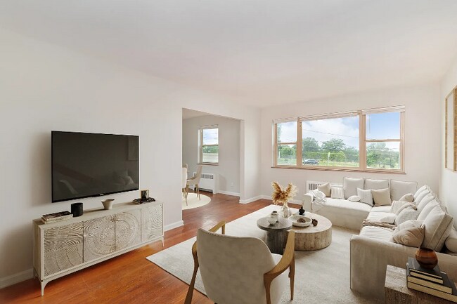 1607 Asmann Ave unit 20, Cincinnati, OH 45229 - photo 2