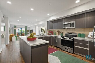 807 N Hudson Ave, Los Angeles, CA 90038