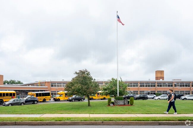 Tresper Clarke High School has 800 students in grades 9-12 with a student-teacher ratio of 11:1.