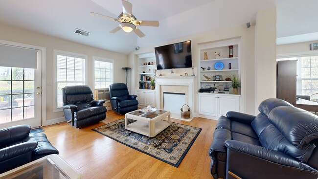 2123 Benchmark Dr, Snellville, GA 30078 - photo 2