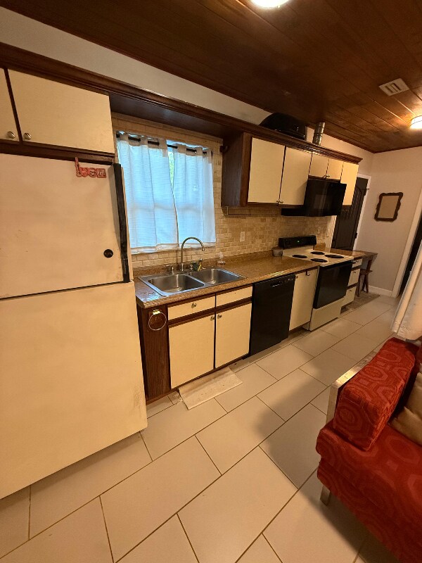 103 Boynton Blvd, Daytona Beach, FL 32118