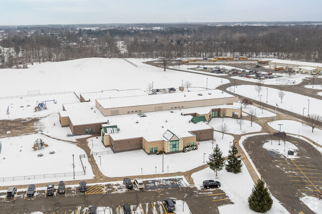 Willow Ridge Elementary School sits in a rural setting.