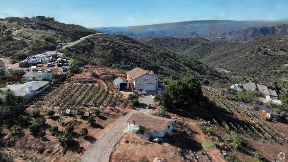 1996 Rainbow Glen Rd, Fallbrook, CA 92028 - photo 2